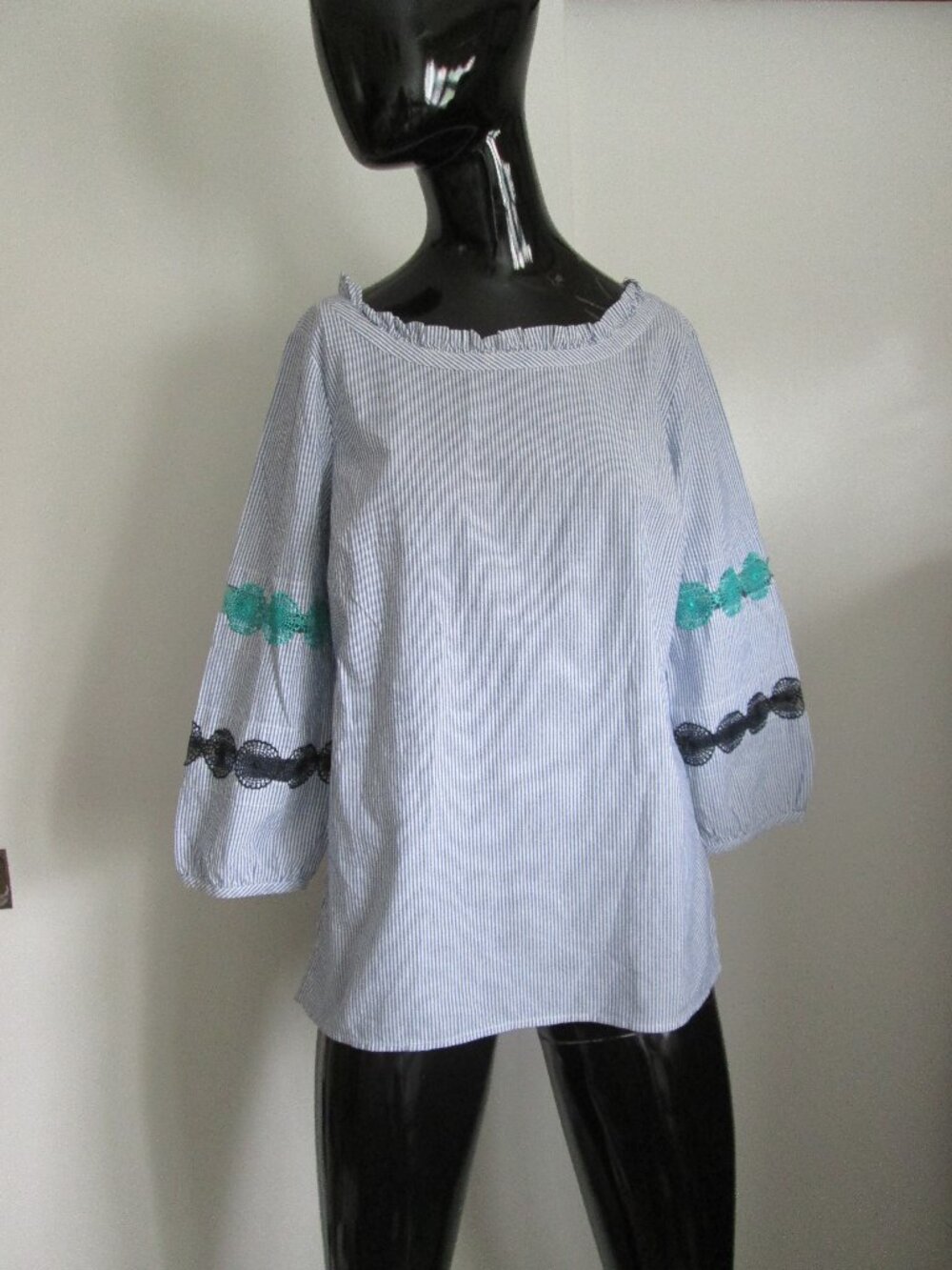 Talbots 100% cotton blue white striped ruffle neck tunic blouse